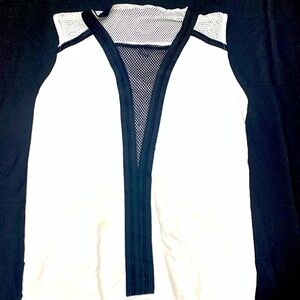 Tristan Womans Petit S White Black Mesh Sleeveless Top